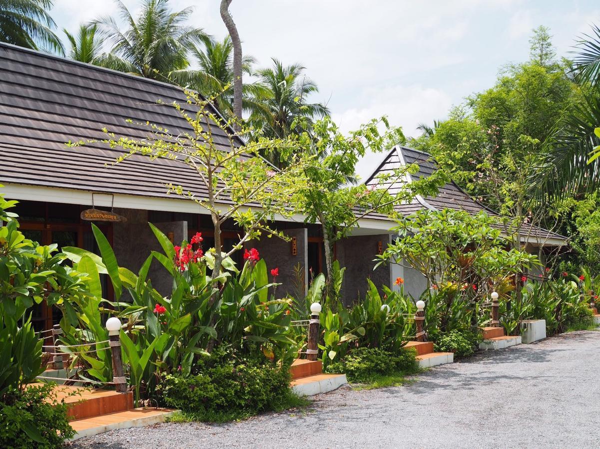 Ruean Thai Nai Bang By Pansak Resort Сурат-Тхані Екстер'єр фото